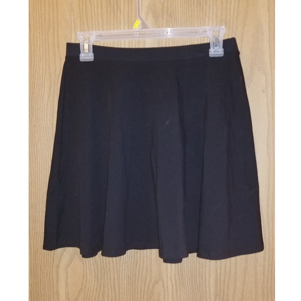 Forever 21 Skater Skirt - Large - NWOT